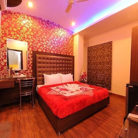 Hotel Pearl Inn & Suites Amritsar Exterior photo