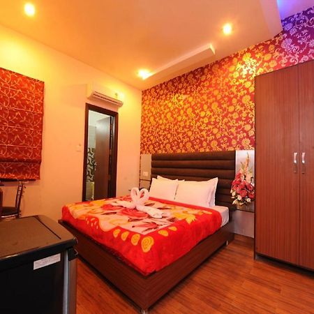 Hotel Pearl Inn & Suites Amritsar Exterior photo
