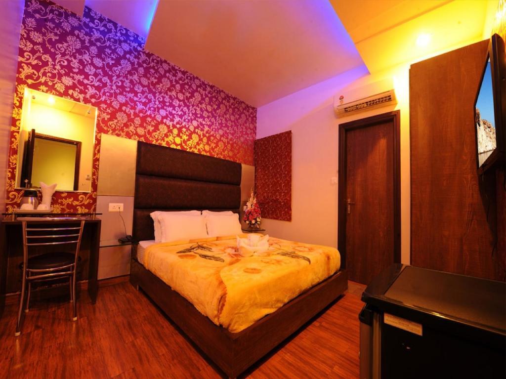 Hotel Pearl Inn & Suites Amritsar Room photo